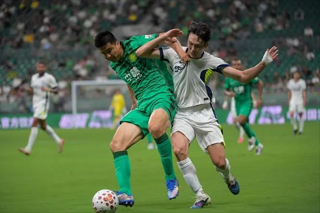 张稀哲重伤，1-0！北京队虽双线3连胜，两大队长却受伤