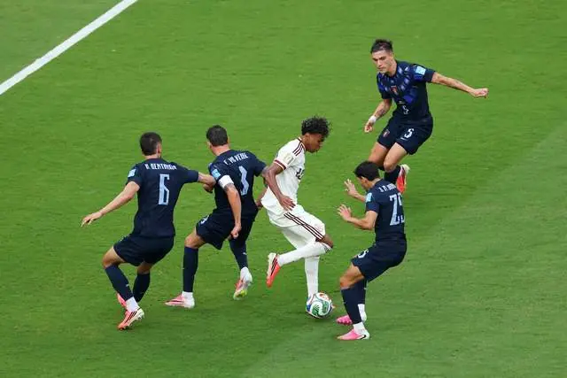 1-0！世界杯夺冠热门第1出线：送乌拉圭出局 还帮了一把韩国
