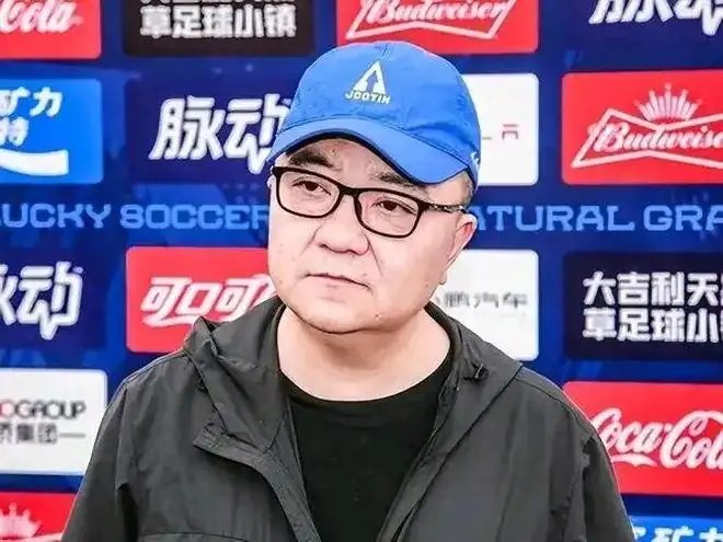 拿欧洲冠军却遭污名化！董路的委屈，撕开中国足球最丑陋的内耗困局