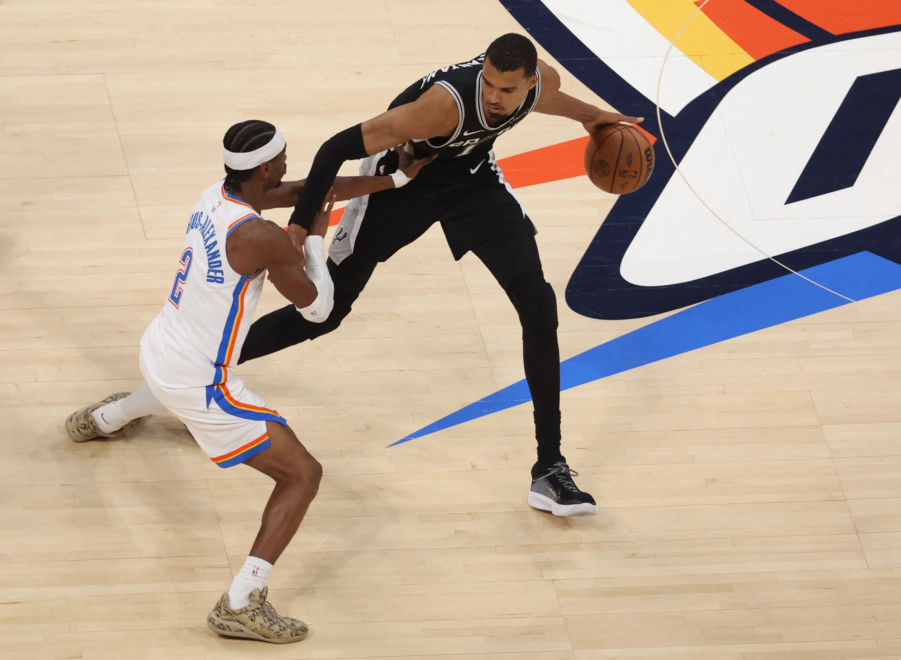 NBA彩经：雷霆大胜马刺强势晋级