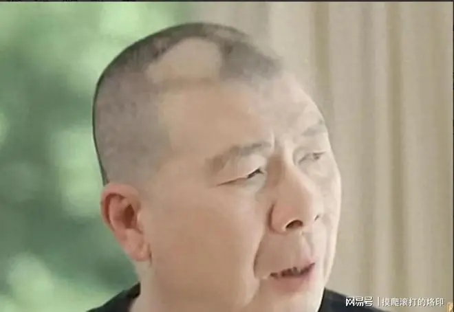 走面风波升级，“一言不发”的冯小刚，终于不再顾及所谓的体面！