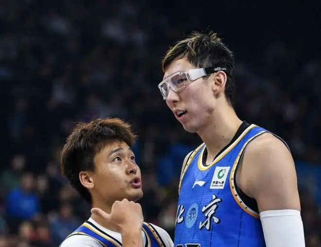 CBA速递！北京男篮官宣下赛季主教练，广东男篮追求李炎哲，北控截胡广东外教