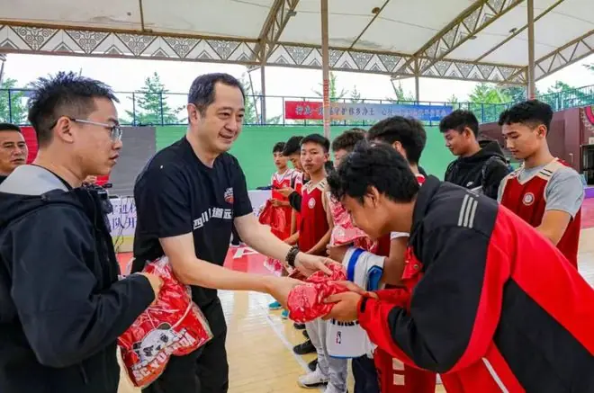 WCBA豪门又换主帅！一年一换太任性 弃李梦王思雨仍能抗衡广东？