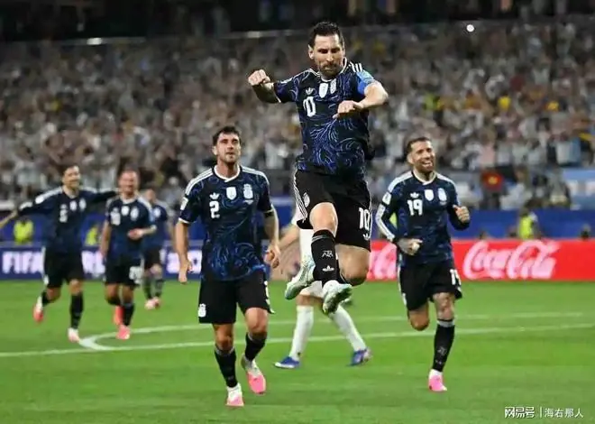 阿根廷3-1约旦小组赛全胜收官，梅西替补斩获世界杯第19球