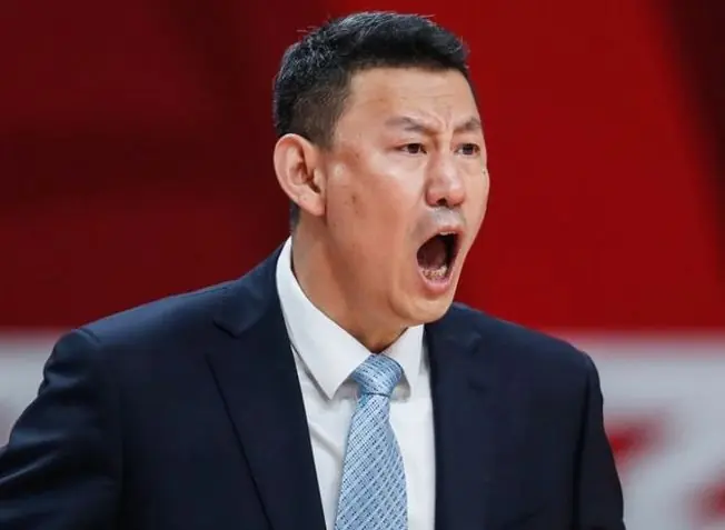 北京男篮新任主帅出炉：李楠接任许利民 3年禁赛期已结束