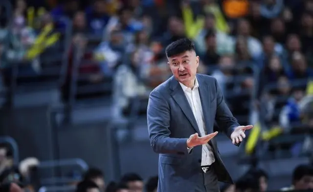 CBA最新消息！曝杜锋离开广东宏远，山西男篮争议后卫离队