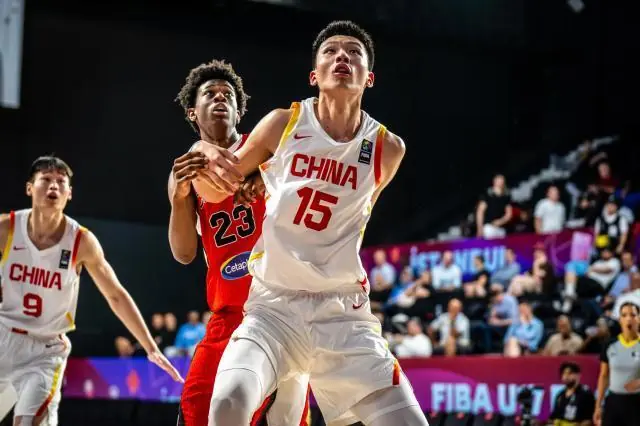 中国U17男篮末节遭加拿大逆转 一度领先达到11分