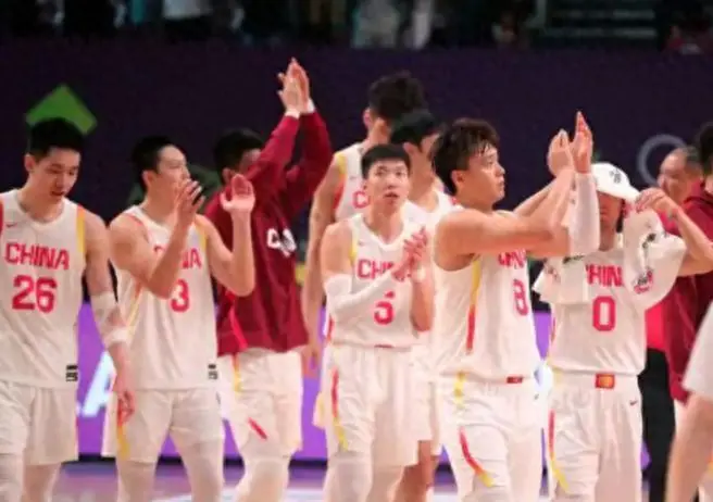 喜讯！中国男篮击败澳大利亚，王俊杰的表现让人意外