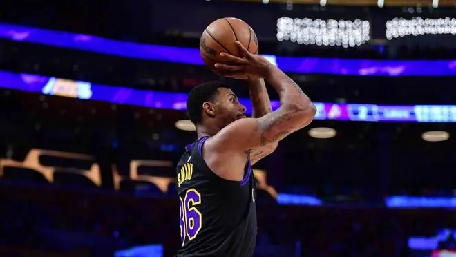 NBA 传闻：火箭可能从湖人手中挖走马库斯·斯马特