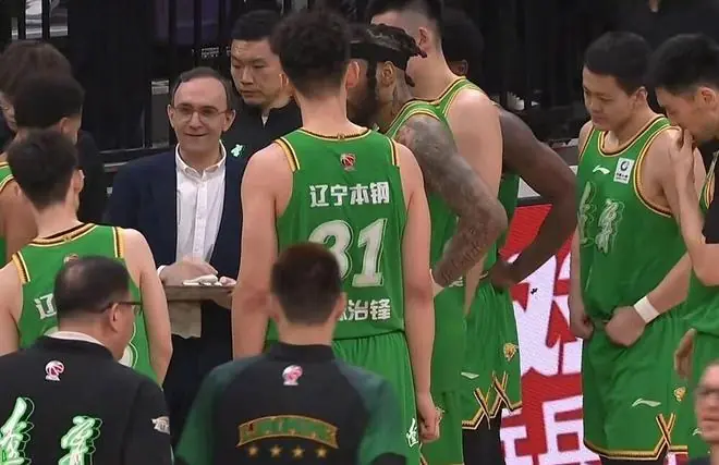 辽宁男篮遭遇致命打击，曝赵继伟有离队想法，或引发多支球队争抢