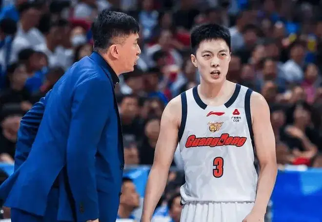 CBA3消息！胡明轩谈负面舆论，张镇麟称赞王哲林，山西新帅非杨鸣