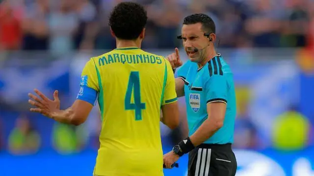 图片报：巴西向FIFA投诉，要求墨西哥裁判塞萨尔世界杯停哨