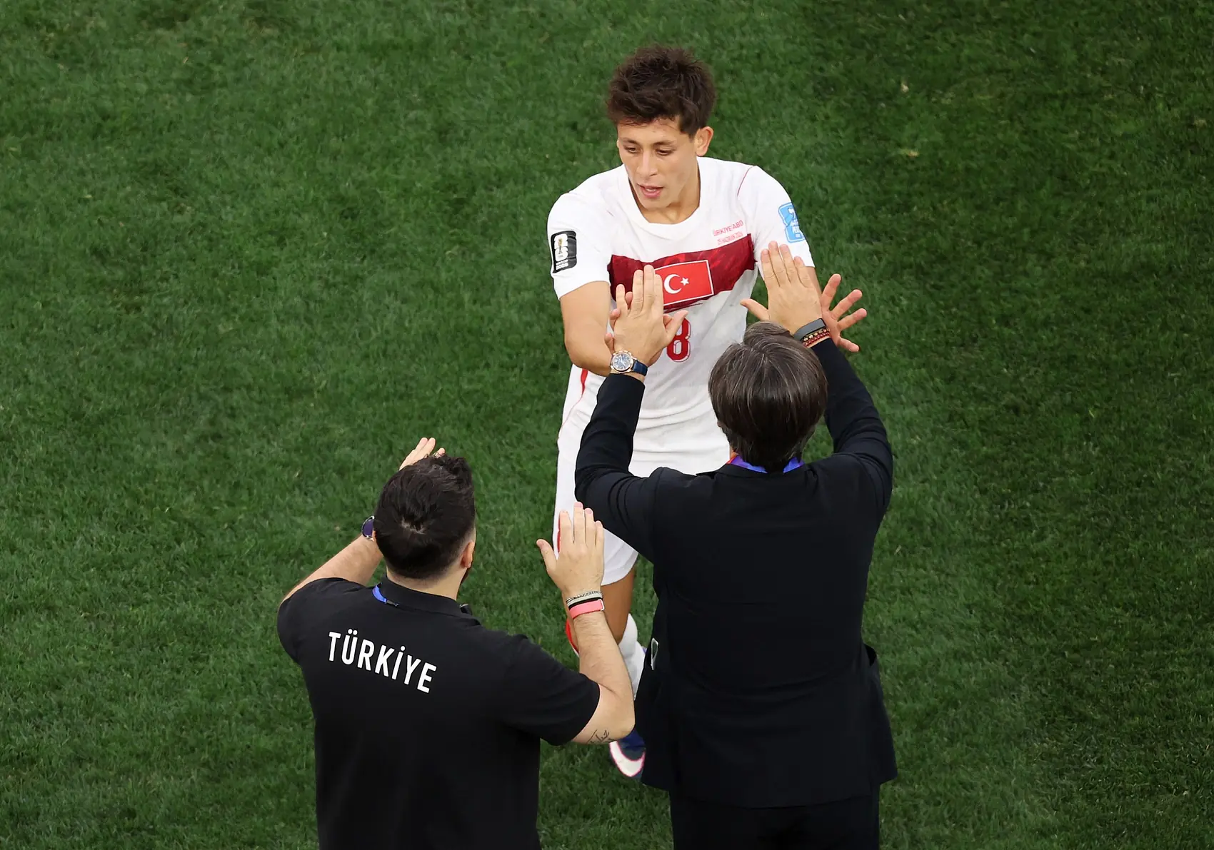 居莱尔：今天终于赢了，我们可以带着更多的自豪感回到祖国
