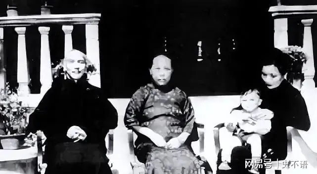 西安事变后，蒋介石问原配毛福梅有何愿望，毛福梅：把经国还给我
