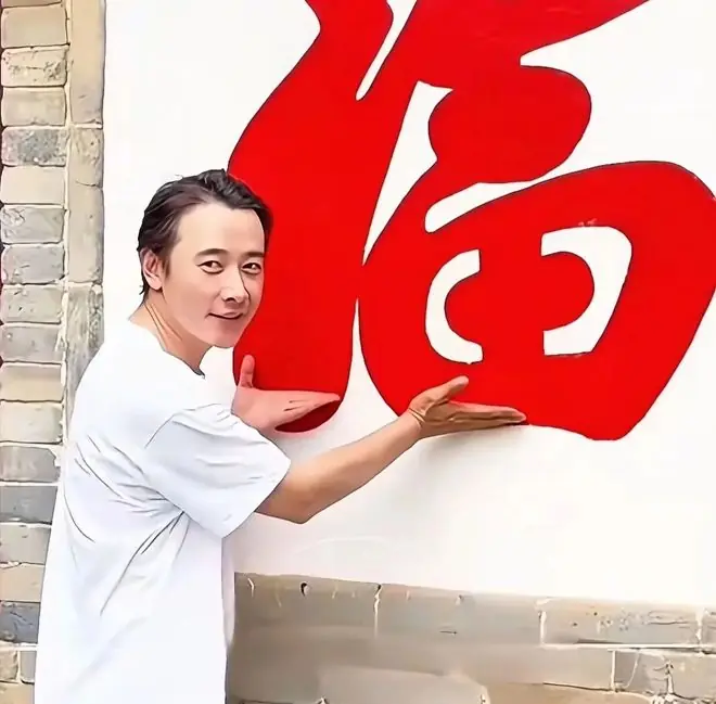 45岁罗晋素颜照刷屏，怎么老这么多：成年人衰老，从来不只是变老