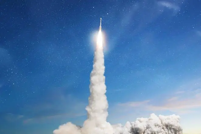 马斯克称SpaceX 2030年营收将达1万亿美元，年均需暴涨121%合并特斯拉能降难度？
