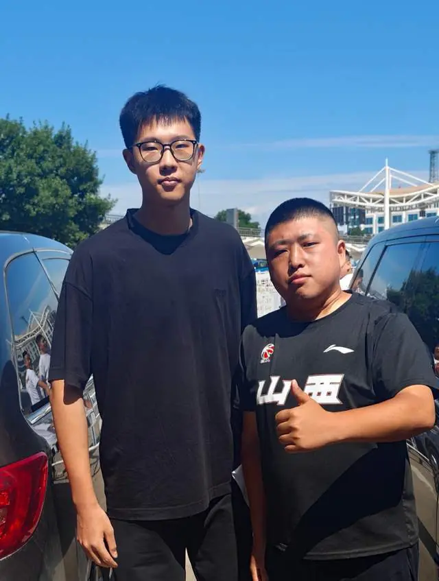 想翻身？广厦夺冠功臣落地太原，CBA黑马连补2强援，连主帅也换了