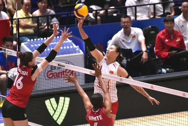 体坛联播｜中国女排惜败加拿大队，U17男足不敌坦桑尼亚