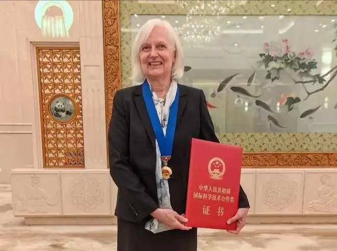 万万没想到！中国光刻胶的“大佬”是位美国老太太，她凭什么获奖