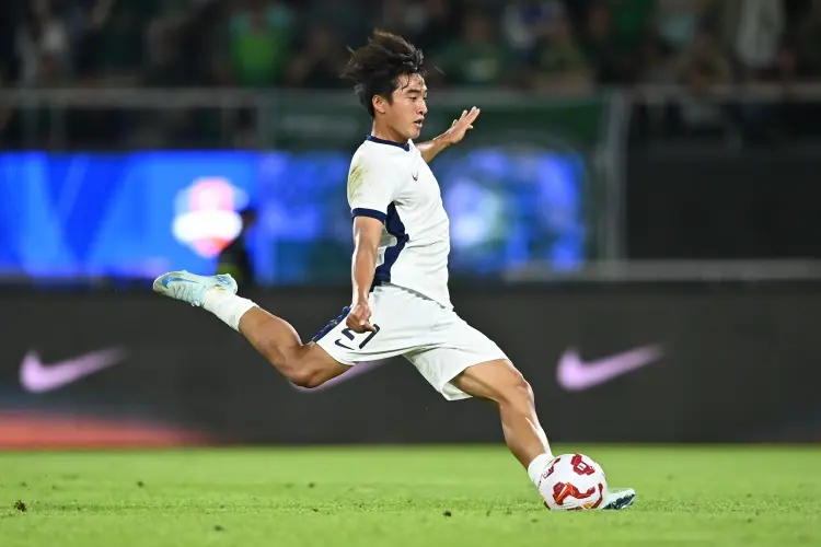 博主展望魏祥鑫:从欧塞尔U19起步,逐渐适应后在B队获得稳定机会