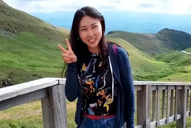 撤销学位仅开胃菜，贾浅浅再迎两个噩耗，父亲贾平凹的老底也被扒