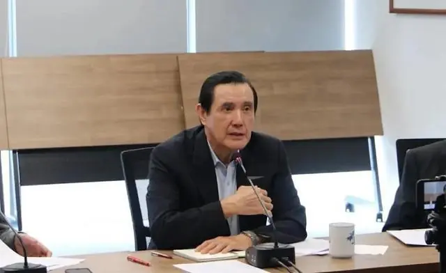 马英九被判无罪，朱立伦提前看望，“黄复兴”暗示2028候选人