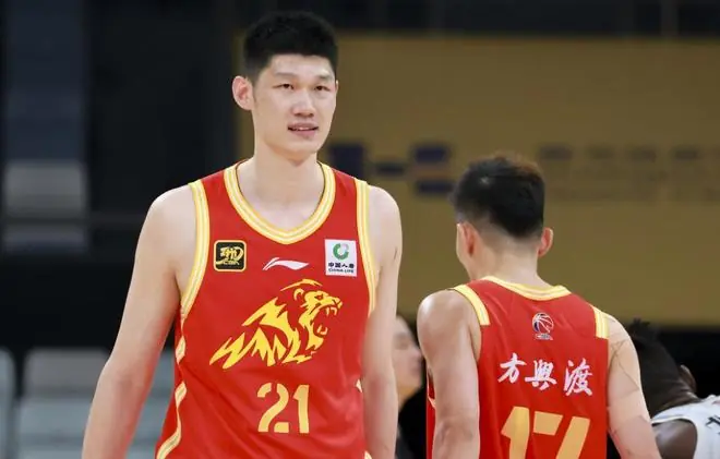 胡金秋基本确定离开广厦，下家北京上海二选一，上海男篮报价最高