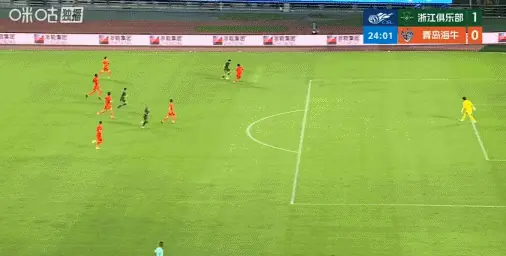 半场：浙江1-0海牛，王钰栋助攻米特里策破门，杨聪失空门