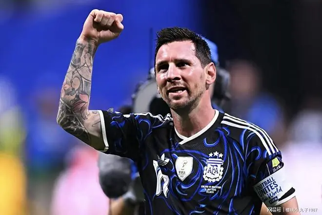 三夺金球奖历史第一，梅西8球4助攻+9次过人，数据碾压全场！
