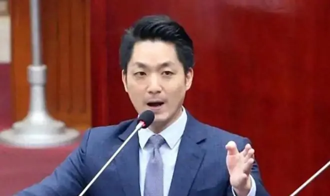 蒋万安陷僵局危机！民调公布一面倒，绿营三人不装了全面摊牌