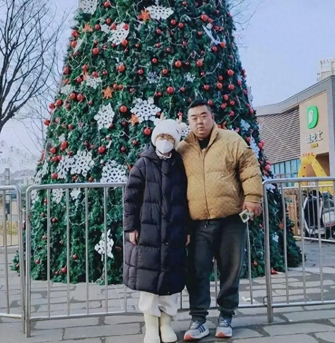 痛心！38岁江苏美女教师梁娇去世，丈夫去世不到百天，女儿才7岁