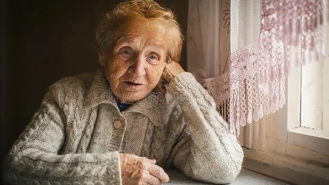 65岁阿姨：晚年不管是再婚还是依靠子女，都不如在自己家养老好
