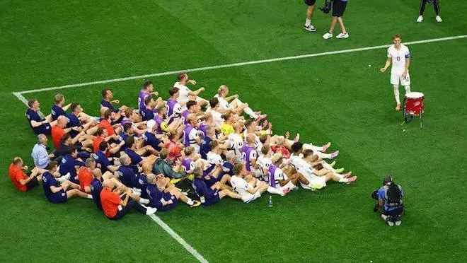 2-1，3-0，2-0！世界杯精彩一日：姆巴佩破纪录，哈兰德绝杀晋级