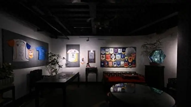世界杯有点远，这场海上足球展有点近