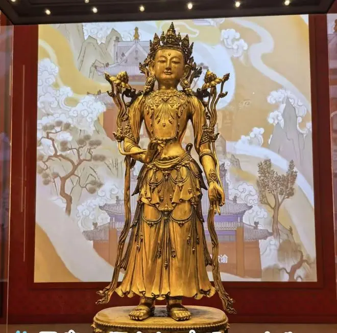 国家一级文物身上竟出现TCL广告，该品还是镇馆之宝