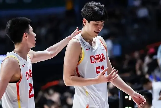 菜就多练!2战合砍19分10板,杨瀚森仍未达到预期,后续安排出炉