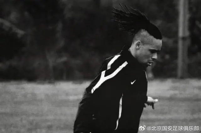 曾效力葡萄牙豪门本菲卡，前北京国安外援马努因车祸离世，终年43岁，其在2012年加盟国安，但仅出战7场比赛便与球队解约
