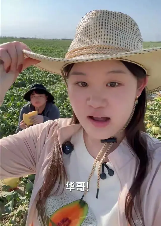 张家齐和全进华湛江助农出圈后，再游新疆，相处状态早已说明一切