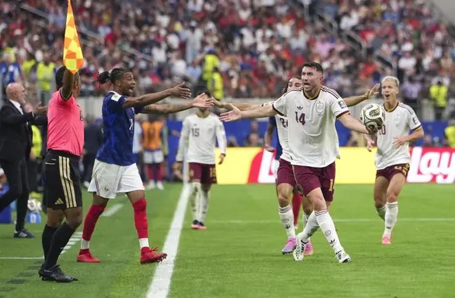 FIFA出重拳！世界杯后算总账：处罚狂批裁判的教练及球员 多人遭殃