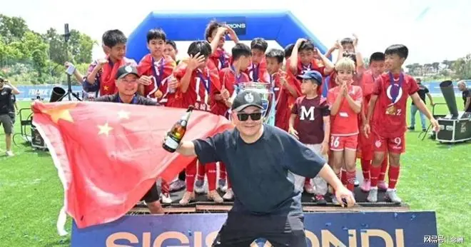 重磅!国产巨头继张雪机车后又官宣赞助中国足球小将 董路获认可