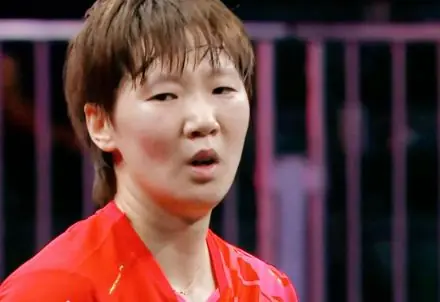 0-3佐藤瞳止步32强，王曼昱爆冷原因曝光，马琳脸色铁青！周雨一针见血！