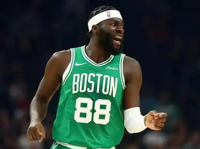 过去1晚，自由市场6件大事发生：艾顿联手浓眉、火箭送走DFS！
