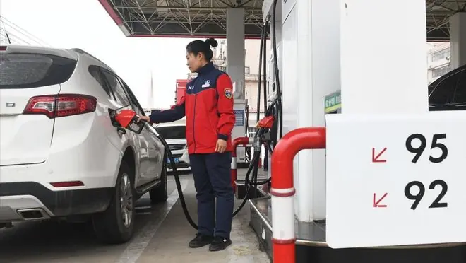 今年92汽油涨幅减至0.47元/升，下次7月17日调价，重回6元时代？