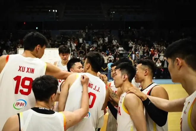 中国男篮晋级后换人在即 赵睿和斗牛犬双双回归？