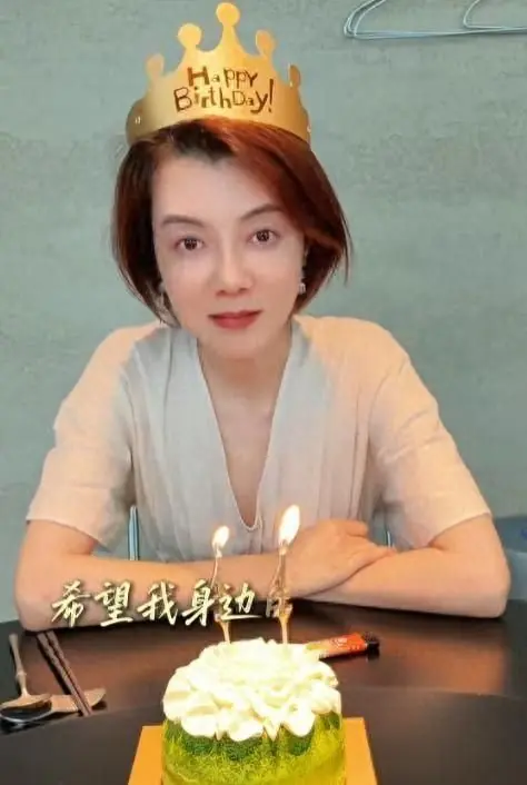 不查不知道一查吓一跳，坐拥独栋菜园别墅的车晓，私下究竟多壕