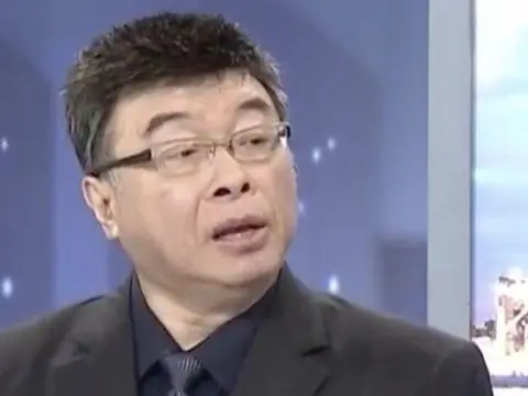 70岁邱毅含泪发声：统一之路英雄凋零，催人泪下！