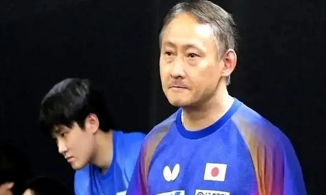 张本父亲赛后语出惊人：研究孙颖莎王曼昱多年，王曼昱爆冷如天亮了