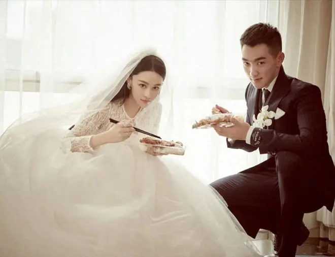 一张近照,戳破了张馨予和何捷的“婚姻真相”,章子怡真没说错