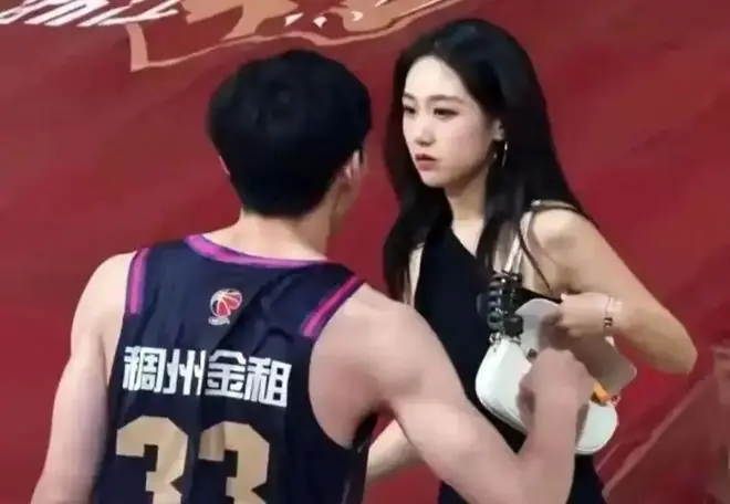 仁至义尽！季后赛场均2.3分浙江还给合同，吴前快让老婆消停点吧