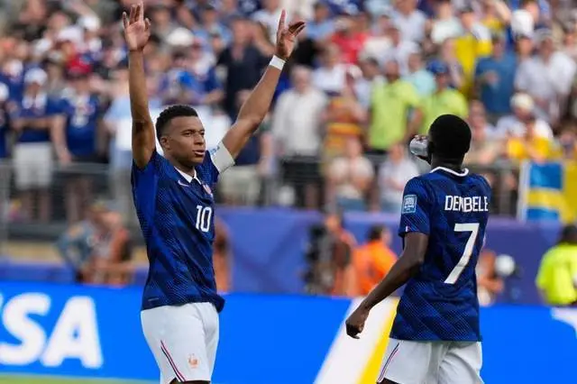 封神双响+双助连线！法国3-0横扫瑞典晋级16强，姆巴佩创历史纪录